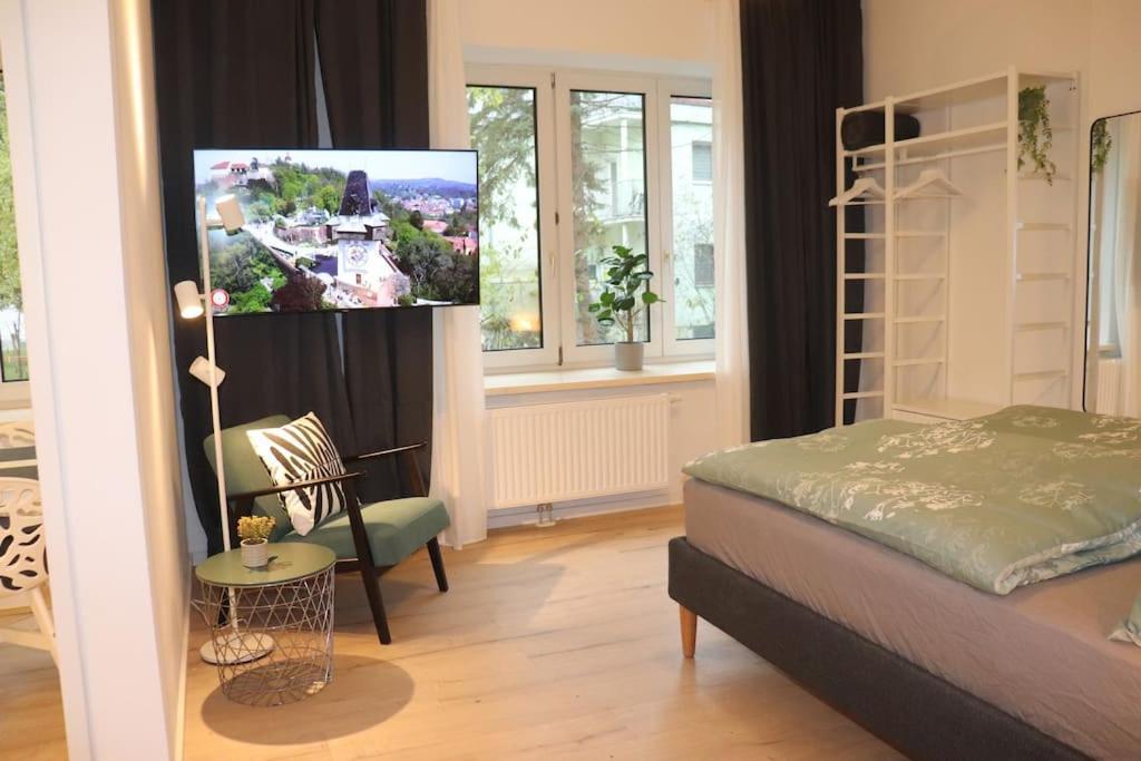 City Apartment Rudolf 26M2 Graz Bagian luar foto