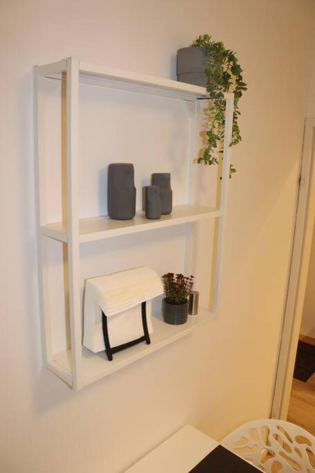 City Apartment Rudolf 26M2 Graz Bagian luar foto