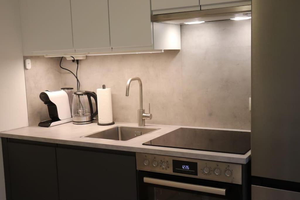 City Apartment Rudolf 26M2 Graz Bagian luar foto